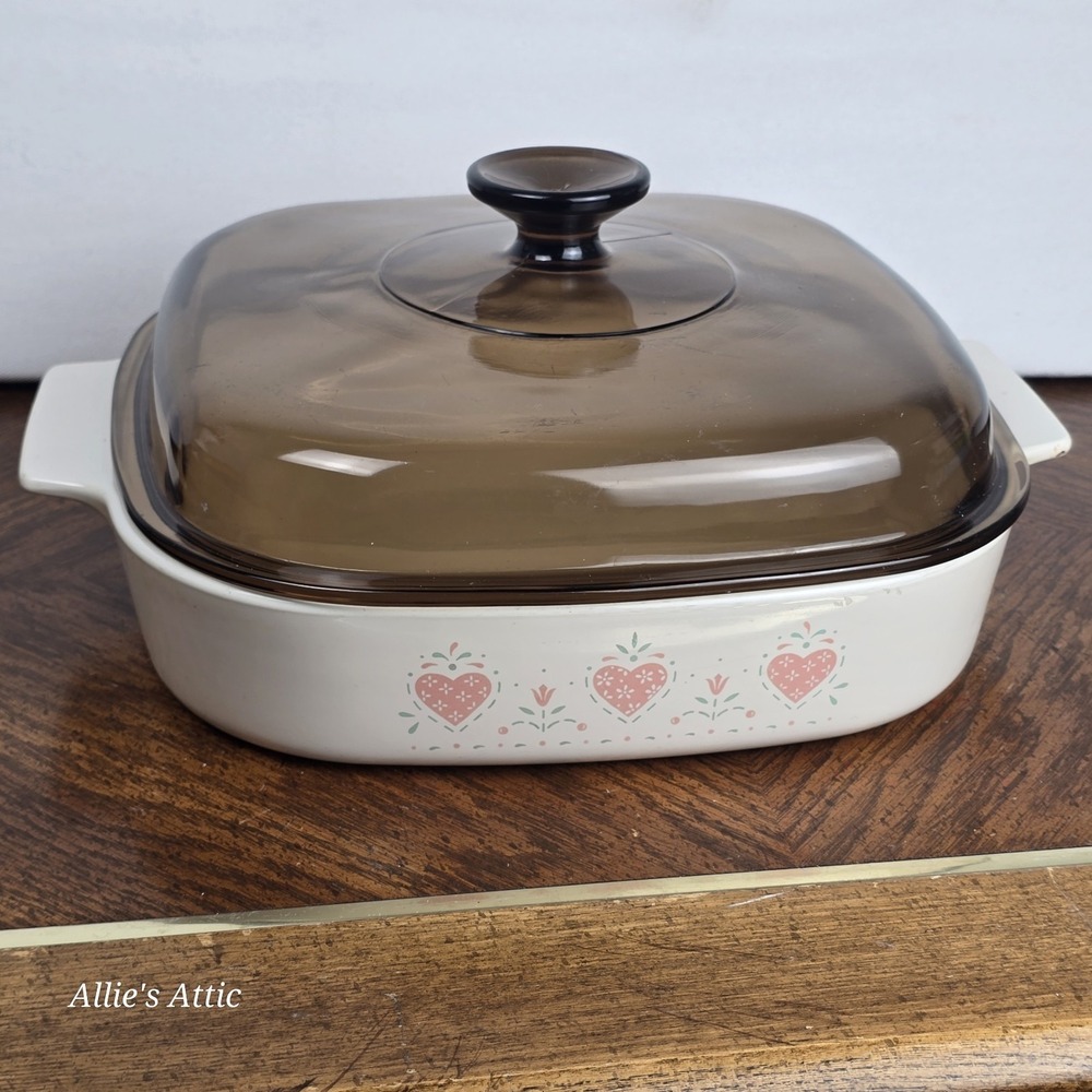 Corningware Casserole Dish Forever Yours Cottage Heart A-10-B 2.5 L Amber Lid